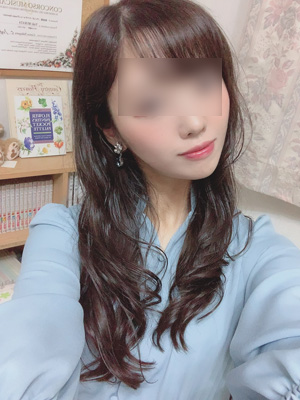 交際クラブの清楚系会社員女性